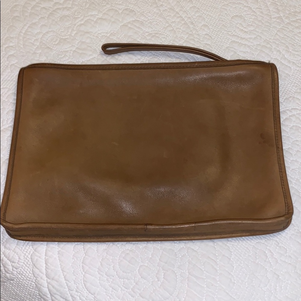 Coach classic clutch!